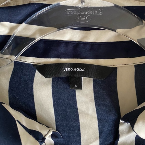 Vero Moda Striped Tunic Top - Picture 3 of 5